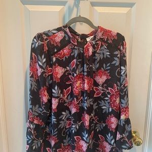 Lovely Tulip sleeve blouse